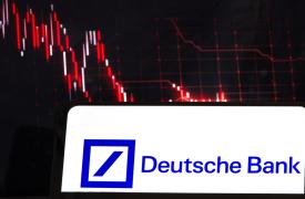 Deutsche Bank: Πιθανόν θύμα μιας «παράλογης αγοράς», λέει η Citi