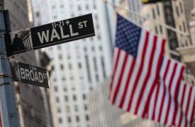 Oριακές διακυμάνσεις στην Wall Street - «Βουτιά»13% για την Coibase