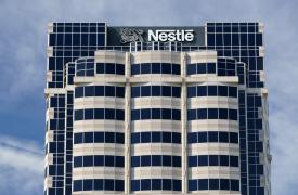 Η Nestlé θα καταργήσει 16.000 θέσεις εργασίας παγκοσμίως τα επόμενα δύο χρόνια