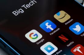 ΗΠΑ: Ο κίνδυνος για τις big tech και τη Wall Street από πιθανή υποχώρηση κεφαλαίων του Κόλπου