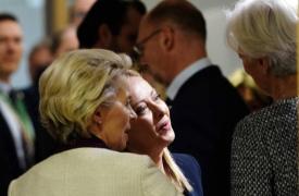 Όταν τρεις κυρίες, διαφορετικής «ηλικίας»... τσακώνονται