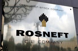 Οι ΗΠΑ εξετάζουν κυρώσεις στις Rosneft και Lukoil εάν δεν συμφωνηθεί εκεχειρία στην Ουκρανία