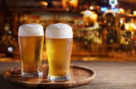 Αγορά μπύρας: Πού επενδύουν οι μεγάλοι «παίκτες» - Τo μέλλον του non-alcohol και τα νέα προϊόντα