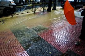 Κακοκαιρία Elias: Έντονες βροχοπτώσεις και καταιγίδες στην Πάτρα - Προβλήματα σε Φωκίδα, Εύβοια και Φθιώτιδα