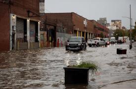 Νέα Υόρκη: Χάος στην πόλη από τις καταρρακτώδεις βροχοπτώσεις