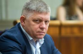 Σλοβακία: Ο πρωθυπουργός Φίτσο αναζητεί τρόπο για να μεταβεί στη Μόσχα - Οι χώρες της Βαλτικής έκλεισαν τον εναέριο χώρο τους
