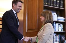 Σε εξέλιξη η συνάντηση του Στ. Κασσελάκη με την Πρόεδρο της Δημοκρατίας