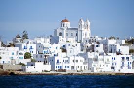 Το καλύτερο νησί στην Ευρώπη (και στον κόσμο) για το 2025 βρίσκεται στις Κυκλάδες