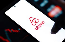 Airbnb: Νέες υπηρεσίες και καινούργια εφαρμογή - Γυμναστήριο και ξενάγηση μαζί με το κατάλυμα