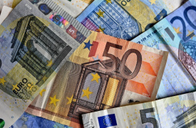 Ράλι 21 ετών για το ευρώ - Κέρδη 14% στο 2025