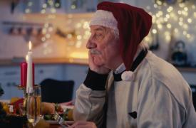 6 τρόποι για να αποφύγετε τη μελαγχολία των γιορτών