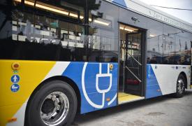 Αστικές Συγκοινωνίες: Πότε θα «βγούνε» σε Αθήνα, Θεσσαλονίκη 550 «πράσινα» λεωφορεία – Έρχεται νέα «φουρνιά» 750 οχημάτων