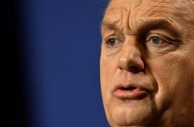 Ο Πολωνός ΥΠΕΞ «απονέμει» το Βραβείο Λένιν στον Όρμπαν