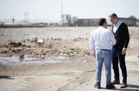 Ο Ασπρόπυργος θ’ αλλάξει όψη - Η Φάρλι το καλό χαρτί του Στέφανου - Οι τρεις άγγελοι του Κασσελάκη - Πασοκικό φιάσκο στην ΚΕΔΕ