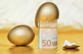 Δώρο Πάσχα: Εκπνέει η προθεσμία καταβολής – Πώς υπολογίζεται