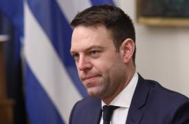 Χρυσάφι οι αστακοί στις τσέπες Κασσελάκη, Πόλεμος διαρροών και υπαινιγμοί για offshore, Ο Στέφανος πάει φαντάρος