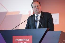 Ολάντ: Οι προκλήσεις που αντιμετωπίζει η Ευρώπη δεν είναι οικονομικής φύσης αλλά πολιτικής
