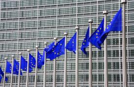 Ευρωβαρόμετρο: Πιο ενεργό ρόλο στη διαχείριση κρίσεων ζητούν οι πολίτες από την ΕΕ