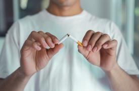 Πώς η Σουηδία κατάφερε να μειώσει τόσο το κάπνισμα