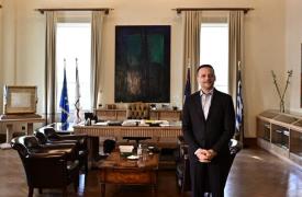 Η αβάσταχτη γοητεία της καρέκλας του Δημάρχου Αθηναίων μάγεψε τον διαδραστικό καθηγητή Δούκα - Κι ένα κουίζ