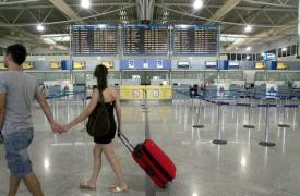 ΙΝΣΕΤΕ: Αύξηση 5,7% στις διεθνείς αεροπορικές αφίξεις το πρώτο εξάμηνο του 2025