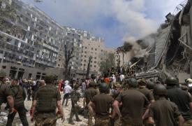 Ουκρανία: 8 νεκροί και 10 τραυματίες από ρωσικά πλήγματα