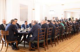 Ο πεντοζάλης του ΠτΒ - Μπόνους στους δημοσίους υπαλλήλους από φέτος - Μπόνους εσόδων από Πιτσιλή