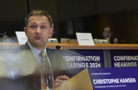 Κρ. Χάνσεν: Η Ελλάδα έχει λάβει αποφασιστικά μέτρα για τη βελτίωση της διαχείρισης των πόρων της ΚΑΠ
