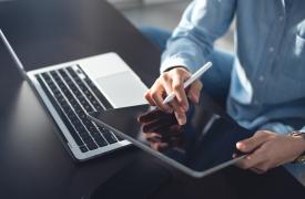 Voucher για laptop & tablet: Μέχρι 4/2 η εξαργύρωση - Δείτε αν είστε δικαιούχοι