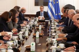 Νέα ευρωπαϊκά προγράμματα, εργασιακό νομοσχέδιο και αναδιοργάνωση ΥΠΑ στο Υπουργικό