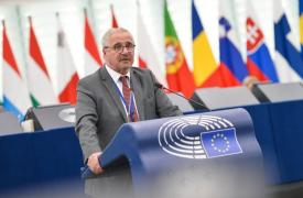 Μανιάτης: Με ενεργειακή απομόνωση κινδυνεύει η Κύπρος