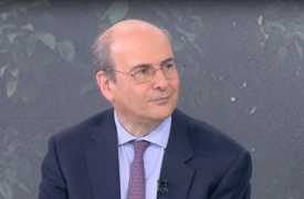 Χατζηδάκης για κατώτατο μισθό: Μετρήσαμε τις δυνατότητες της οικονομίας – Νέες μειώσεις φόρων τον Σεπτέμβριο