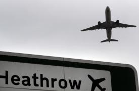 Βρετανία: Επίθεση με σπρέι πιπεριού έγινε στο αεροδρόμιο του Χίθροου