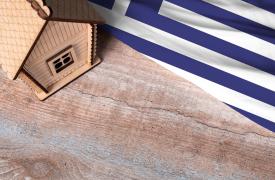 Η δημογραφική συρρίκνωση «ροκανίζει» τα τετραγωνικά των ακινήτων - Γιατί οι Έλληνες προτιμούν μικρότερα σπίτια