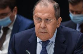 Λαβρόφ: Το ειρηνευτικό σχέδιο πρέπει να αντανακλά τις συνομιλίες Πούτιν - Τραμπ