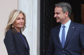 Στις ΗΠΑ για αποφοίτηση και ΟΗΕ ο Κυριάκος - Ζόρια σε ΠΑΣΟΚ και ΣΥΡΙΖΑ για την προανακριτική