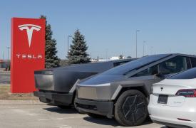 Άλμα 7% για τις παραδόσεις οχημάτων της Tesla στο γ' τρίμηνο
