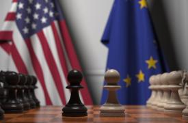 FT: Οι ΗΠΑ απειλούν την ΕΕ με δασμούς 17% στις εξαγωγές γεωργικών προϊόντων