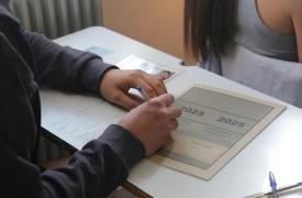 Πανελλαδικές 2025: Άνοιξε η πλατφόρμα για ενημέρωση των αποτελεσμάτων μέσω sms
