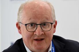 Λέιν (ΕΚΤ): Το ευρώ μπορεί να ωφεληθεί από την αμφισβήτηση του δολαρίου