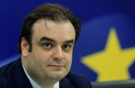 Πιερρακάκης για Μ. Ανατολή: Η Ελλάδα πιστεύει ακράδαντα στην αποκλιμάκωση - Να μειώσουμε τις τιμές της ενέργειας