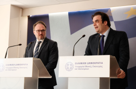 Πιερρακάκης: «Θέλουμε μία αγορά ενέργειας με χαμηλότερες τιμές για τους καταναλωτές»
