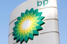 BP: Καθαρά κέρδη 2,21 δισ. δολάρια το γ' τρίμηνο