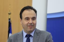 Παπαστεργίου: Ακραίες οι προκλήσεις από την τεχνητή νοημοσύνη - Ανάγκη για ισορροπία