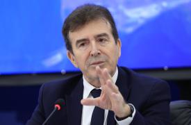 Συλλήψεις εξπρές με τον αντιρατσιστικό με αφορμή τη Σύρο - Μισή Βουλή στο Προεδρικό -Οι επιτυχίες του ελληνικού FBI