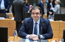 Πιερρακάκης: Στρατηγική νίκη για την Ελλάδα η ενεργοποίηση της ρήτρας διαφυγής
