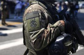 ΗΠΑ: Εργάτης γης νεκρός μετά τις εφόδους του ICE που είναι αρμόδια για τη μετανάστευση κοντά στο Λος Άντζελες