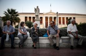 Σενάριο για «κούρεμα» της προσωπικής διαφοράς στις συντάξεις - Τι εξετάζεται για το πακέτο της ΔΕΘ
