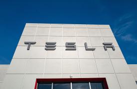 «Βουτιά» 8% της Tesla μετά την είδηση ότι ο Μασκ ιδρύει κόμμα