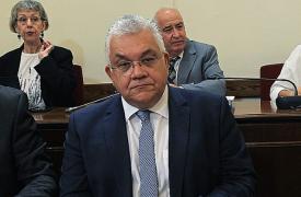 Κόντρα κυβέρνησης - ΠΑΣΟΚ για τον πρύτανη του University of Keele Greece